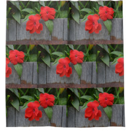 Rode botsingen in de loop van de wijn douchegordijn