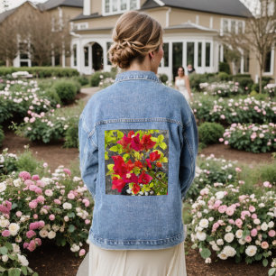 rode bougainvillea of papierbloem, tropische bloem denim jacket