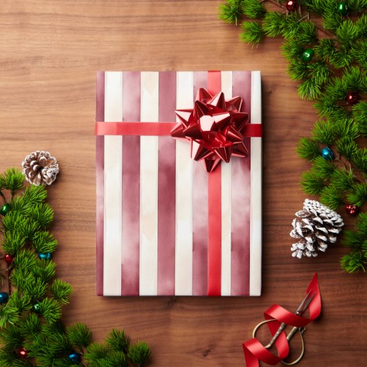 Rode Bourgogne Crème Strepen Kerst Cadeaupapier (Feestdagen Geschenken)