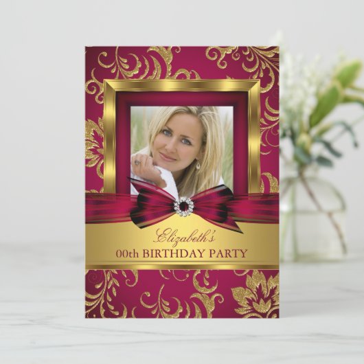 Rode Bourgogne Goud Foto Verjaardagsfeest Kaart (Staand voorkant)