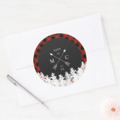 Rode Buffel Check gekruiste pijl Monogram bruiloft Ronde Sticker (Envelop)
