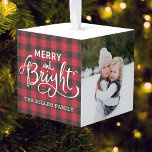 Rode Buffel Check geruite Familie Foto Kerstmis Decoratie<br><div class="desc">Op maat ontworpen kerstboom kubus ornament met moderne boerderij rode buffel check patroon met gepersonaliseerde familienaam en foto.</div>