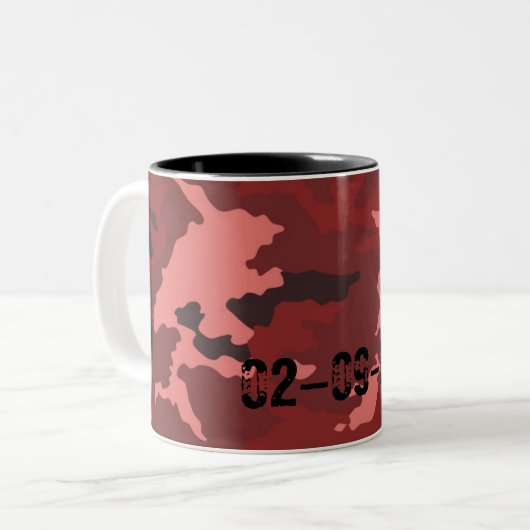 Rode camouflage tweekleurige koffiemok (Voorkant links)