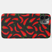 Rode chilipepers op zwart koel patroon Case-Mate iPhone case (Achterkant (horizontaal))