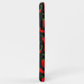 Rode chilipepers op zwart koel patroon Case-Mate iPhone case (Achterkant/rechts)