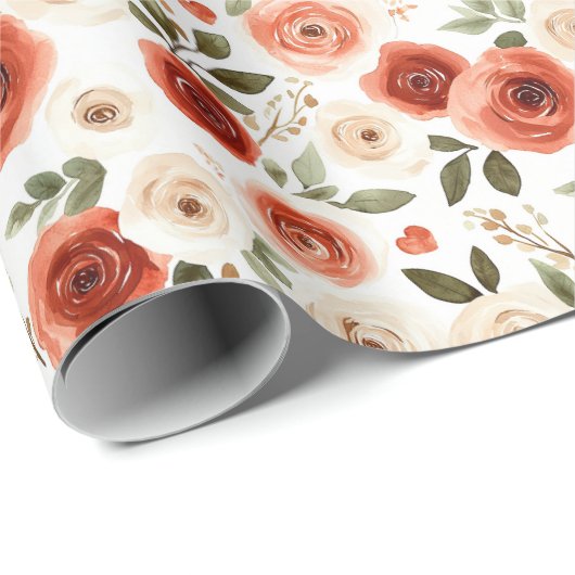 Rode Crème Harten en Bloemen Bruidsfeest Cadeaupapier (Rol Hoek)