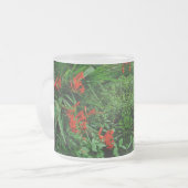 Rode crocosmia matglas koffiemok (Voorkant links)