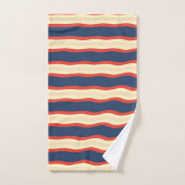 Rode Dk Blauwe Crème Golvend Bad Handdoek (Handdoek)