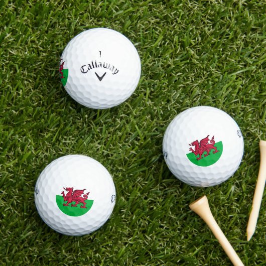 Rode Draak Keltische Vlag van Wales & Welsh Golfballen (Insitu Gras)