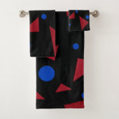 Rode driehoeken, blauwe cirkels bad handdoek (Insitu)