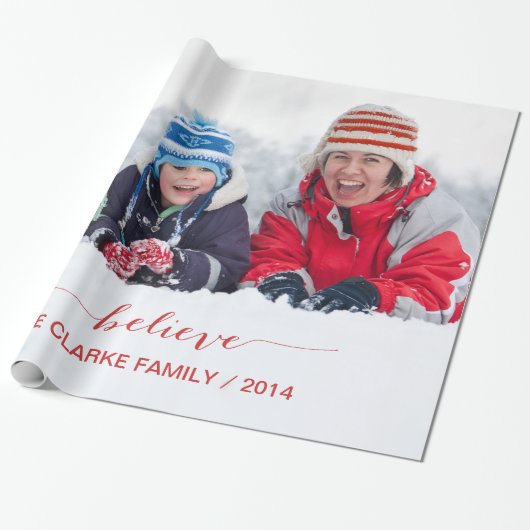 RODE EENVOUDIG GELOOFEN HOLIDAY GREETINGS CADEAUPAPIER (Uitgerold)