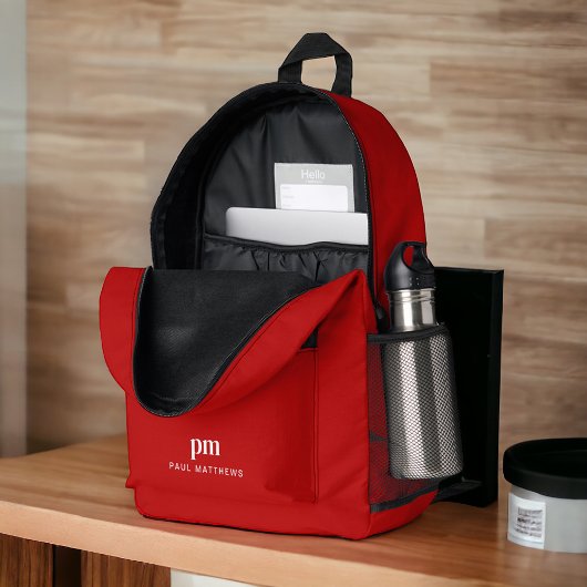 Rode Eenvoudige Minimalistische Monogram en Naam Bedrukte Rugzak