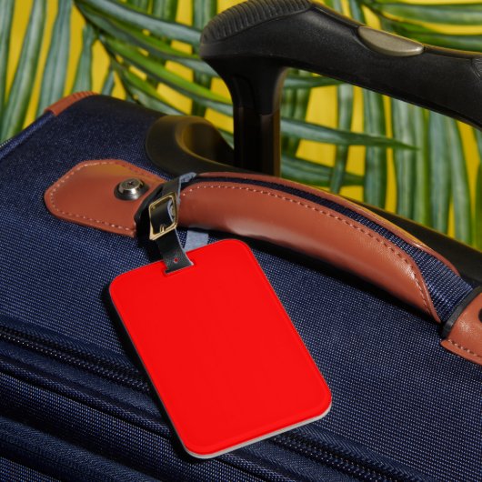 Rode effen kleur | Klassiek | Elegant | Trendy Bagagelabel (Voorkant Insitu 1)