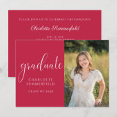 Rode Elegante Script Afstudeerfoto Uitnodiging (Voorkant / Achterkant)