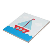 Rode en blauwe zeilboot op het Zee Tegeltje (Zijkant)