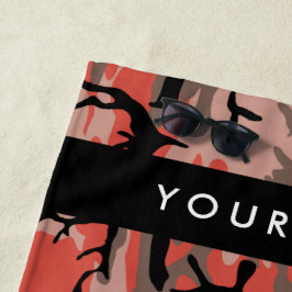 Rode en bruine camouflage Personaliseer je naam Strandlaken