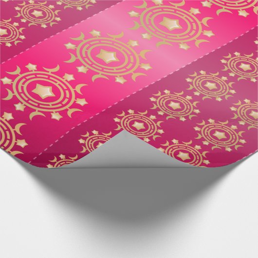 Rode en Fuchsia Stripes met Gold Moons en sterren Cadeaupapier (Hoek)