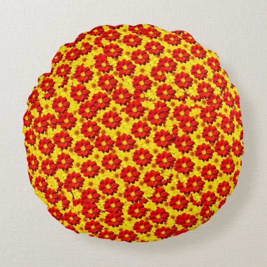 Rode en gele dahlia bloemen rond kussen (Voorkant)