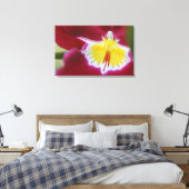 Rode en gele orchidee canvas afdruk (Insitu (Slaapkamer))