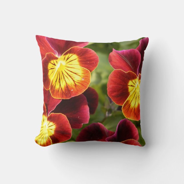 Rode en gele Pansies (Viola) Kussen (Voorkant)