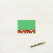 Rode en gele paprika's post-it® notes (Op bureau)