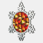Rode en gele paprika's tin sneeuwvlok ornament (Rechts)
