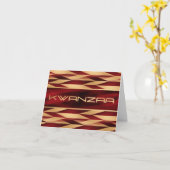 Rode en gouden Chevron Print "Happy Kwanzaa" Kaart (Gele Bloem)