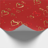 Rode en gouden harten op rood Valentijns Pattern Cadeaupapier (Hoek)