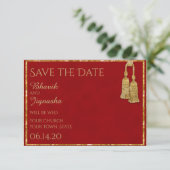 Rode en gouden Tassel Indiase bruiloft Save the Da Save The Date (Staand voorkant)