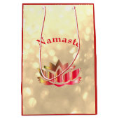 Rode en goudsparkle Namaste Lotus Flower Medium Cadeauzakje (Voorkant)