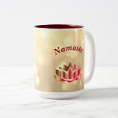 Rode en goudsparkle Namaste Lotus Flower Tweekleurige Koffiemok (Voorkant rechts)