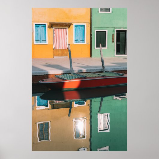 RODE EN GROENBOAT DOCKING OP DOCK POSTER (Voorkant)