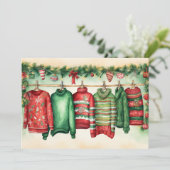 Rode en groene feestelijke truien op Clothesline Feestdagenkaart (Staand voorkant)