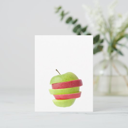 Rode en groene gesneden appel briefkaart (Staand voorkant)
