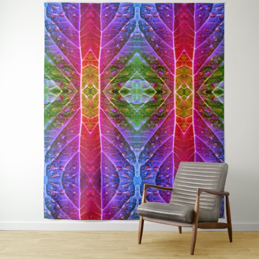 Rode en groene Ikat Wandkleed (In situ)