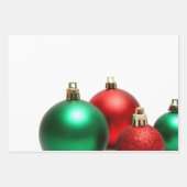 Rode en groene kerstversieringen inpakpapier vel (Voorkant)