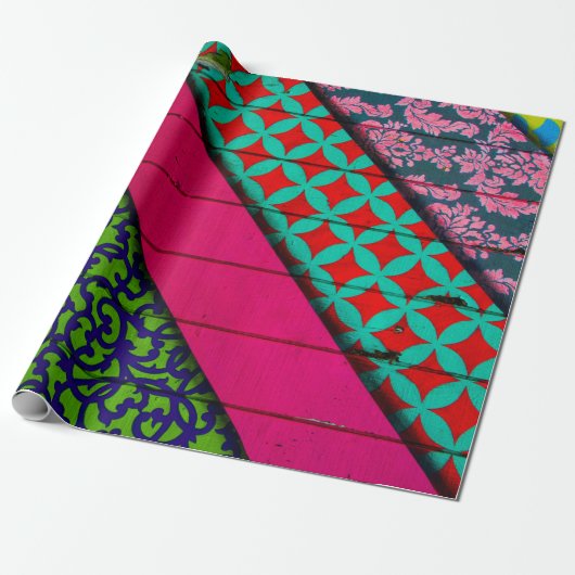 Rode en groene kleding cadeaupapier (Uitgerold)