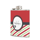 rode en groene strepen met een monogram in een cir heupfles (Links)