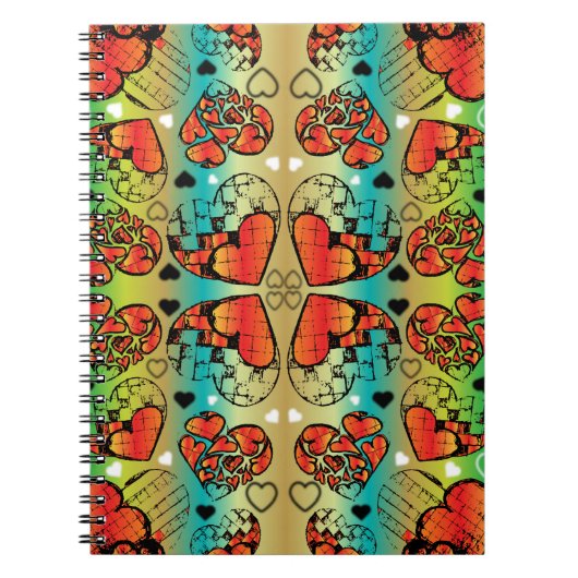 Rode en groene witte roomkleurige harten notitieboek (Voorkant)