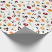 Rode en Oranje bloemen met bladpatroon Cadeaupapier (Hoek)