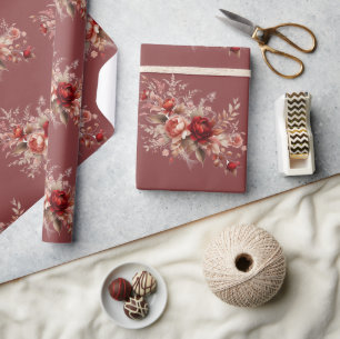 Rode en perzikblush bloem cadeaupapier