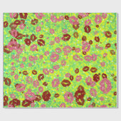 Rode en roos kussen in groen cadeaupapier (Vlak)