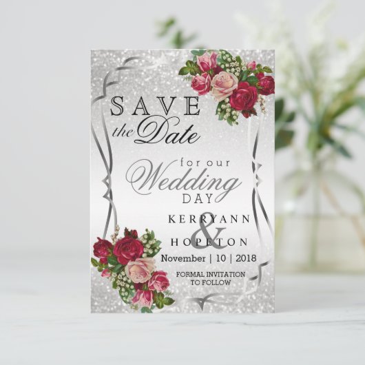 Rode en roze bloemen en zilverglitter save the date (Staand voorkant)
