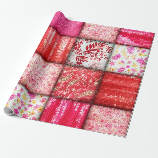Rode en Roze Faux Patchwork Quilting Cadeaupapier (Uitgerold)