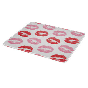 Rode en roze lippen, patroon van lippen, lippensti snijplank