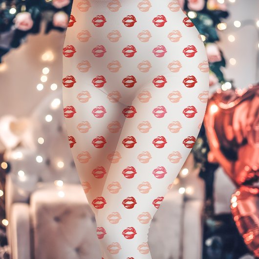 Rode en roze lipstick kus print leggings