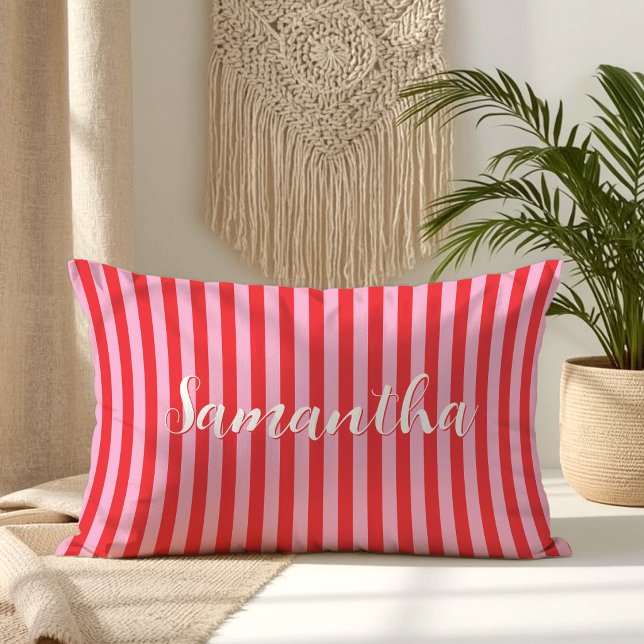 Rode en Roze Pin Strepen Handtekening Kussen (Red and Pink Pin Stripes Signature Lumbar Pillow)