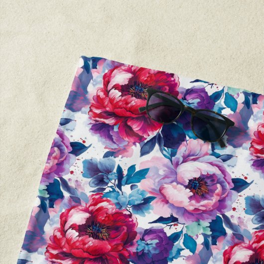 Rode en roze pioenroos bloesems strandlaken (In situ)