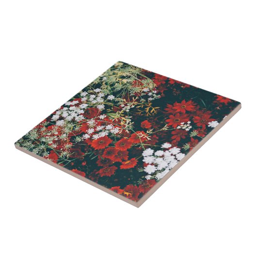 Rode en witte bloemen tegeltje (Zijkant)