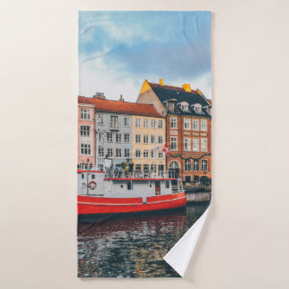 RODE EN WITTE CONCRETE BOUWEN BADHANDDOEK